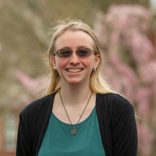 portrait of Sabrina Heizenrader '25