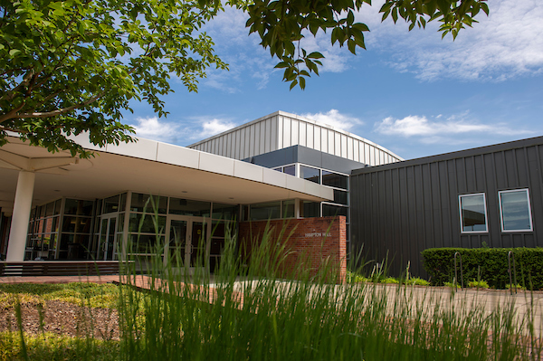 Entrance to the School of Nursing on Linfield's Portland campus